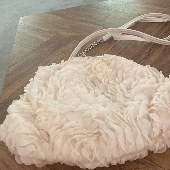 Purse - Picture 2 of 3